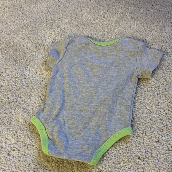 Star Wars Gray and Green Baby Yoda Bodysuit - Picture 3 of 3